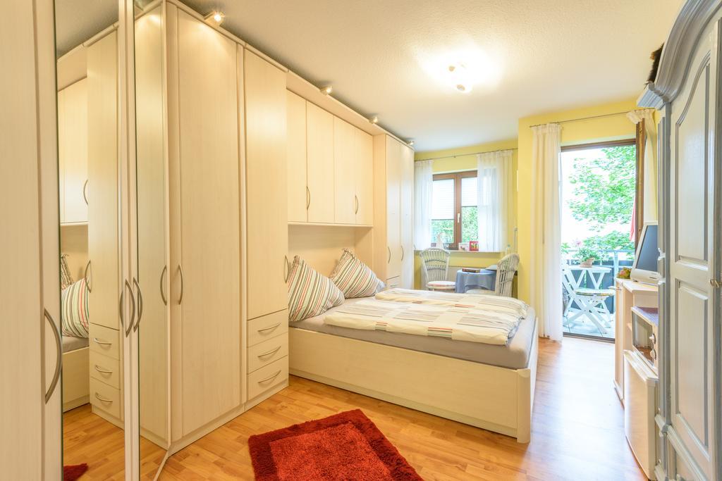 Wohnen Bei Helga Appartamento Kassel Esterno foto